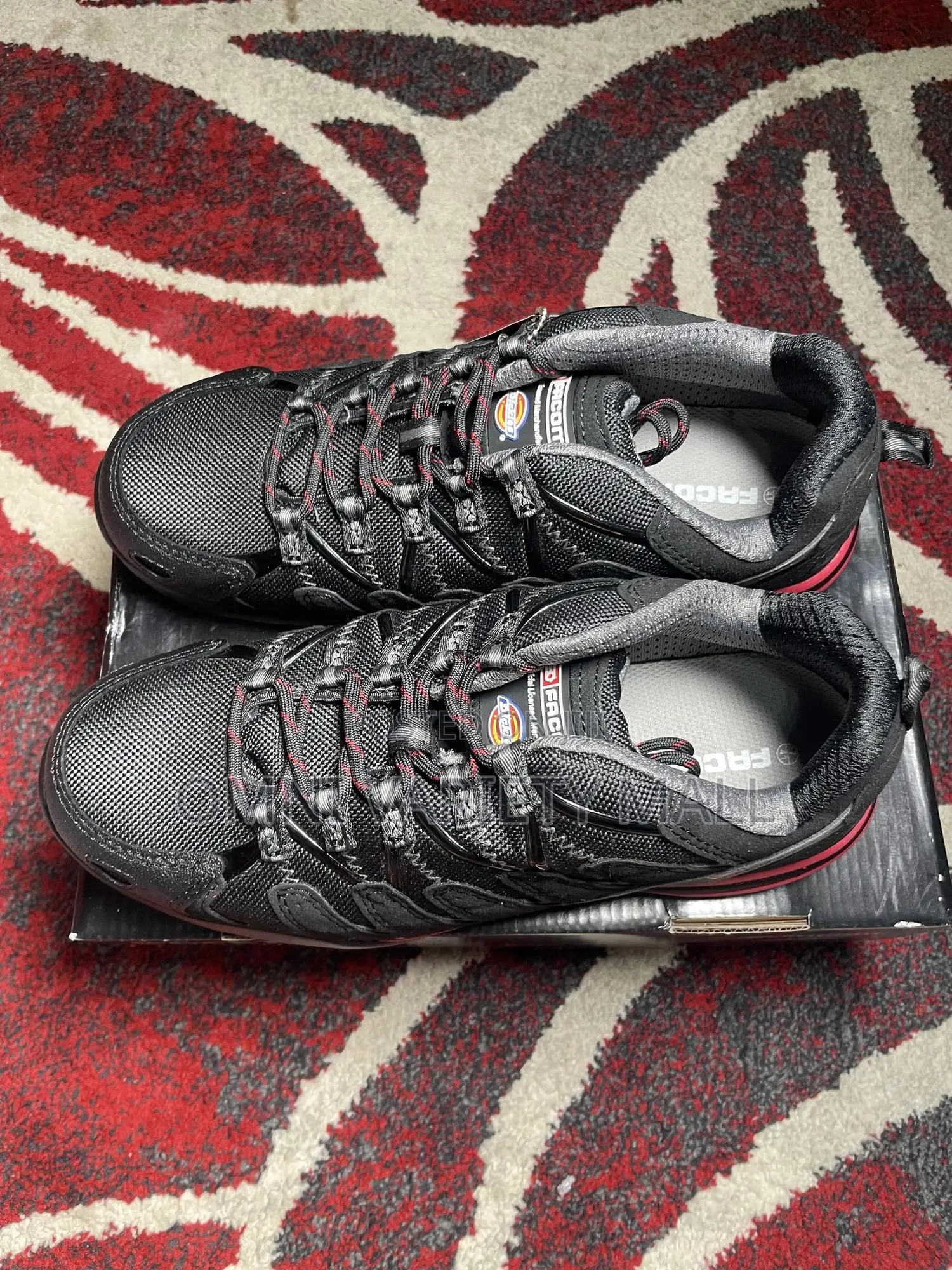 Vp.Trek Safety Footwear - Black