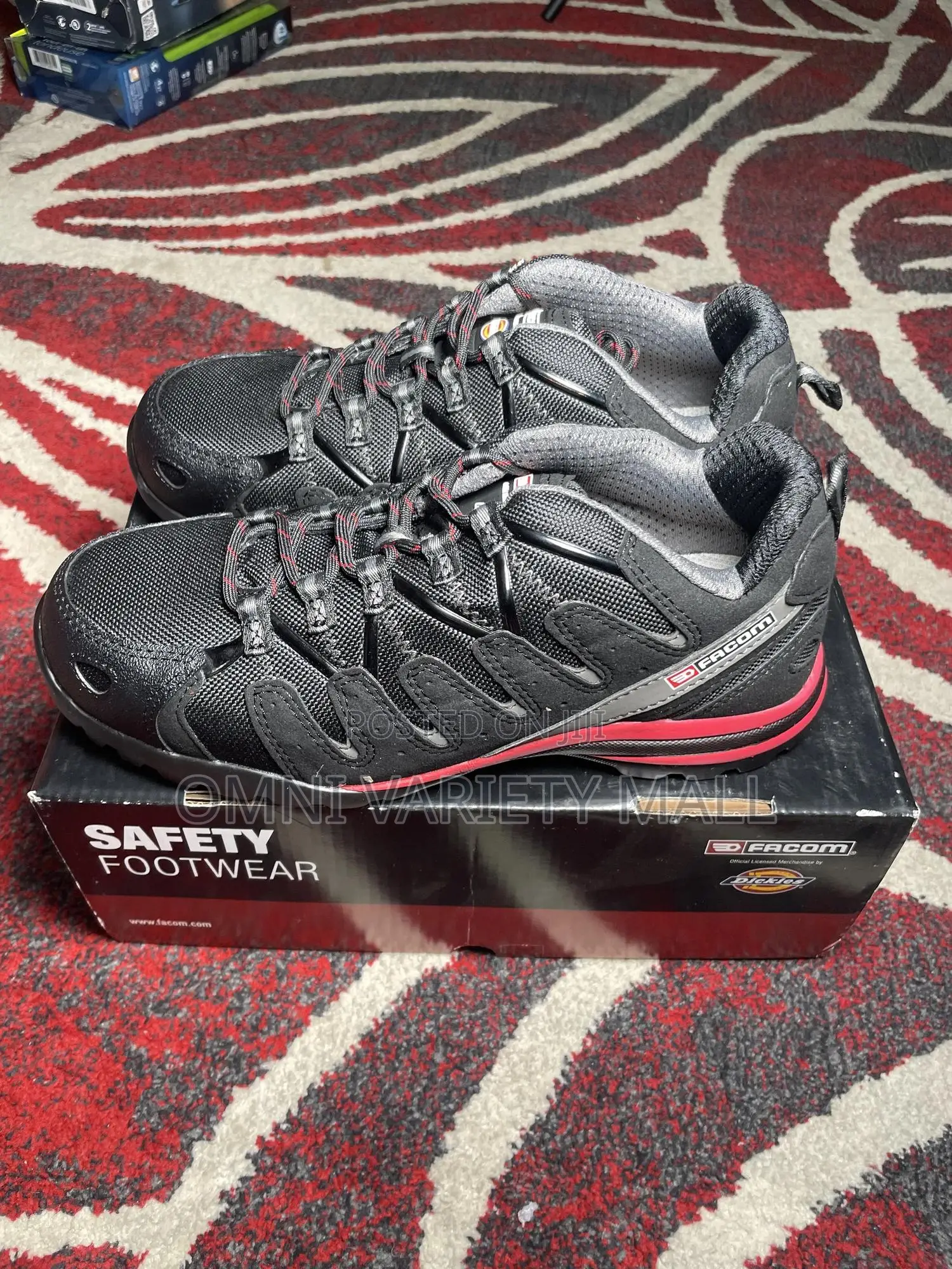 Vp.Trek Safety Footwear - Black