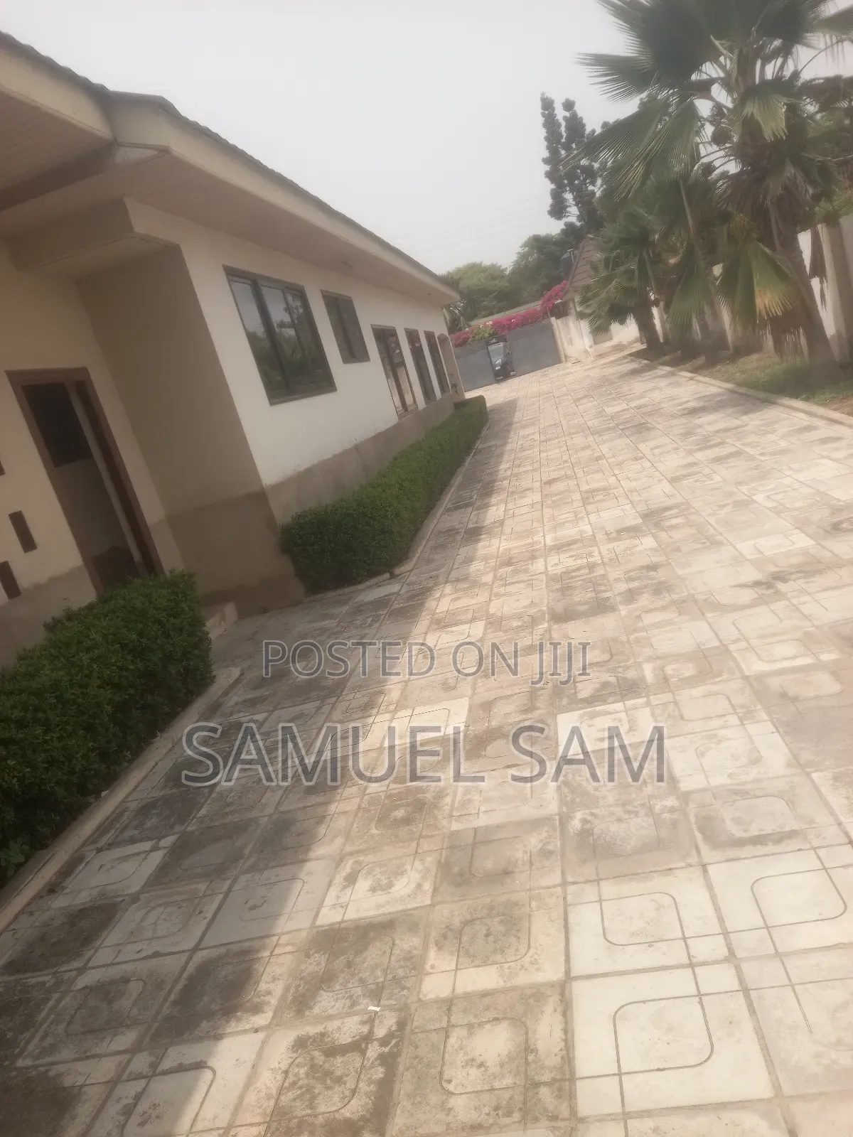9bdrm House in Tema Community 10 for rent