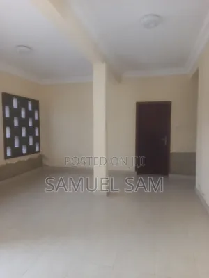 9bdrm House in Tema Community 10 for rent
