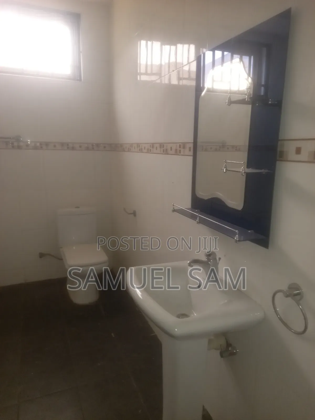 9bdrm House in Tema Community 10 for rent