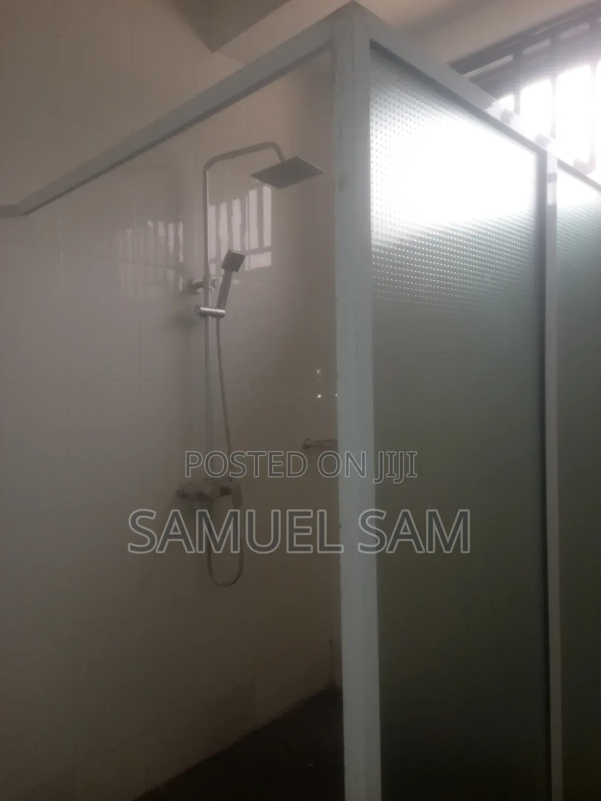 9bdrm House in Tema Community 10 for rent