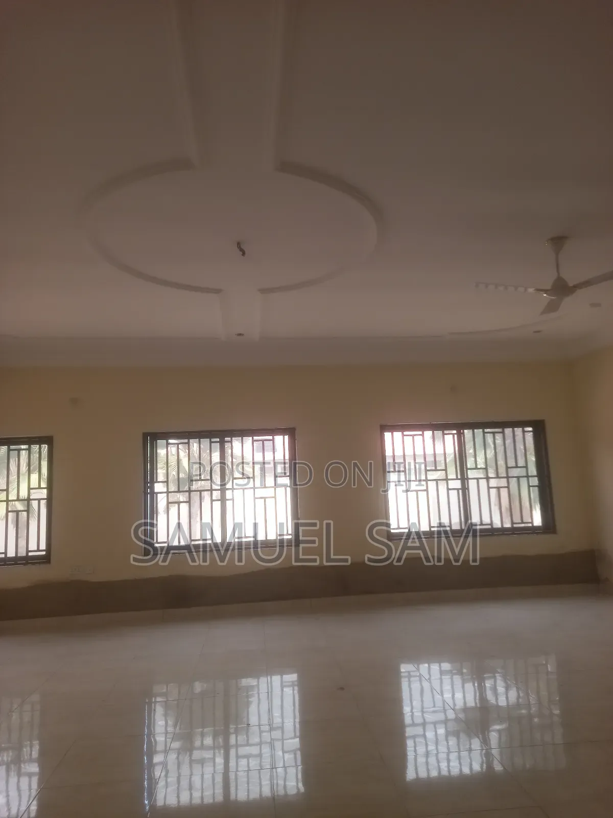 9bdrm House in Tema Community 10 for rent