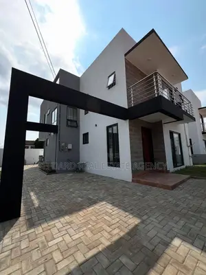 4bdrm House in East Legon for sale