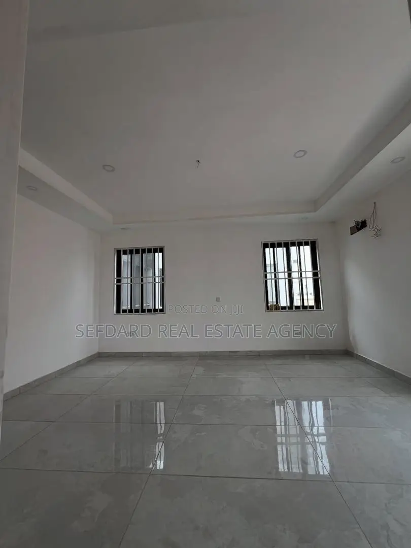 4bdrm House in East Legon for sale