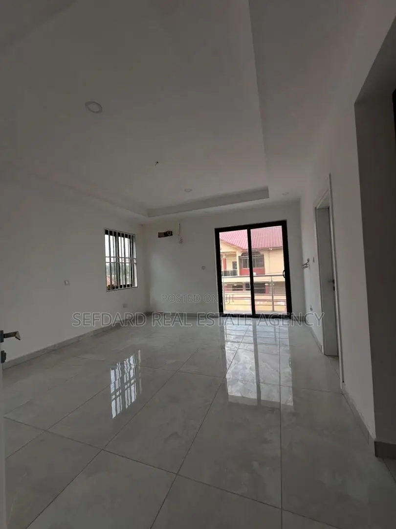 4bdrm House in East Legon for sale