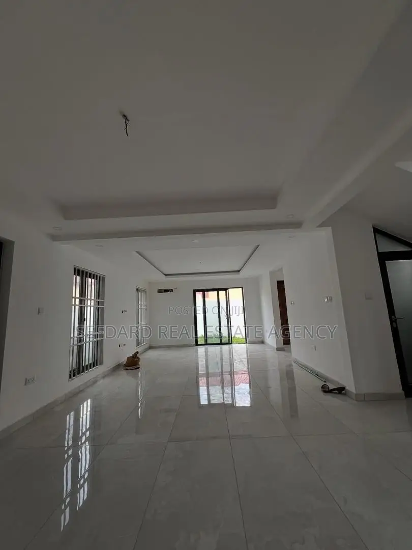 4bdrm House in East Legon for sale