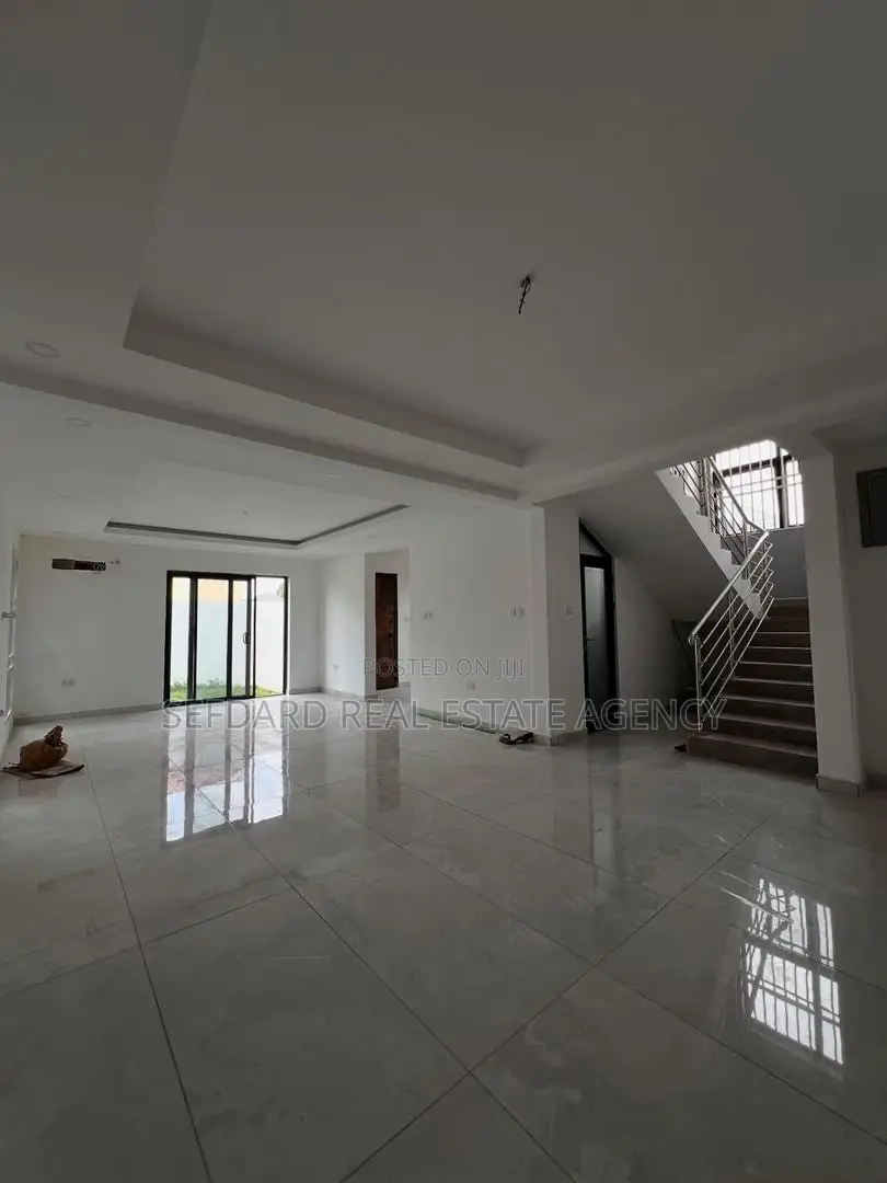 4bdrm House in East Legon for sale