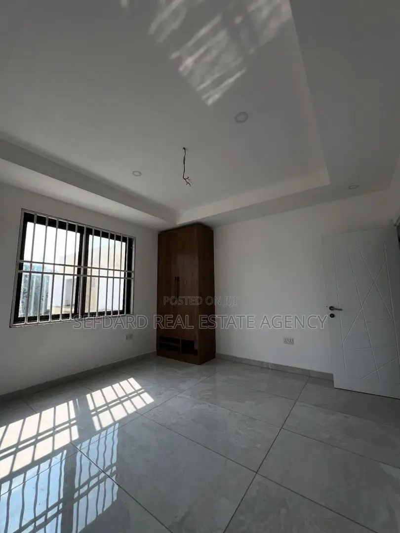 4bdrm House in East Legon for sale