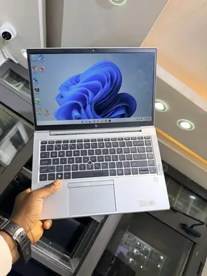 Laptop HP EliteBook 840 G8 16GB AMD Ryzen 5 SSD 256GB