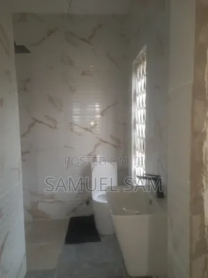 3bdrm House in Community 10, Tema Metropolitan for rent