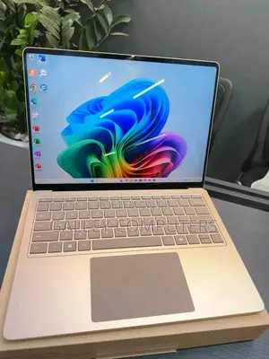 New Laptop Microsoft Surface Laptop 16GB Intel Core i7 SSD 512GB