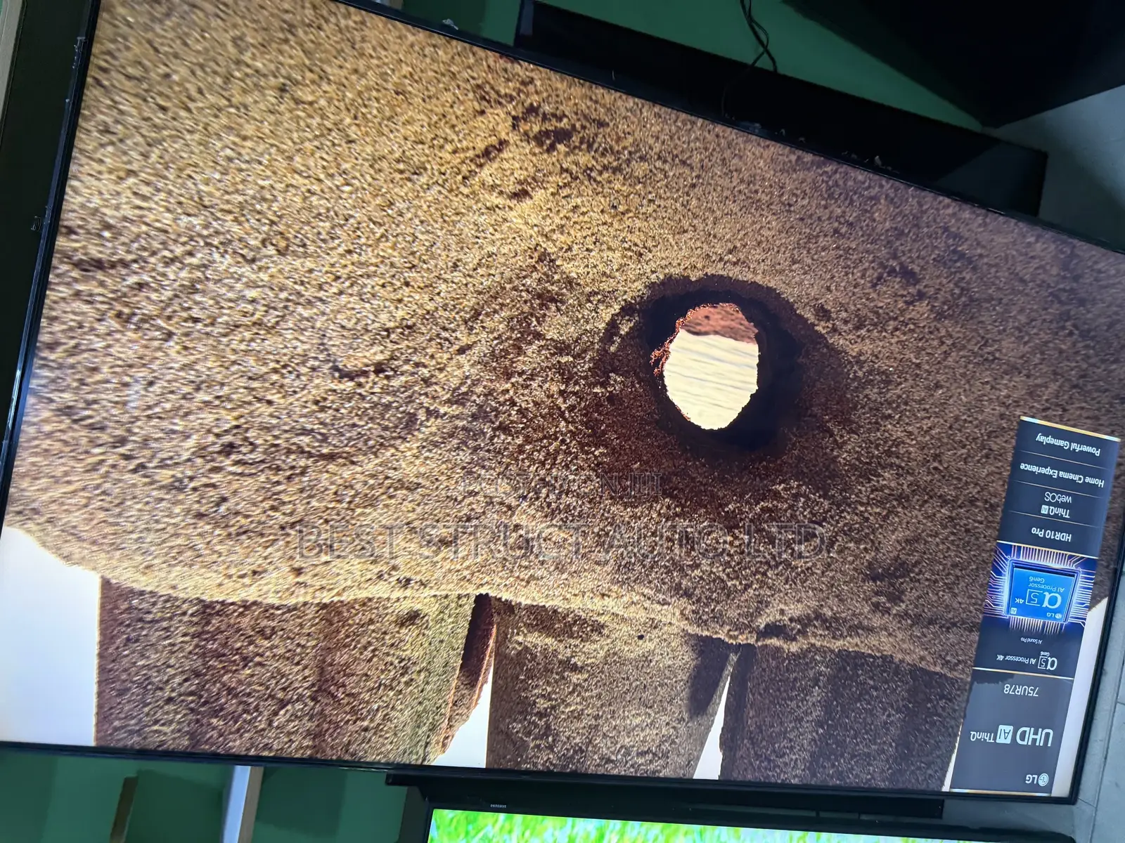 Almost New Lg 75 Inches Thinq Ai Satellite Tv