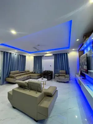 3bdrm House in Lake Side Estate for sale