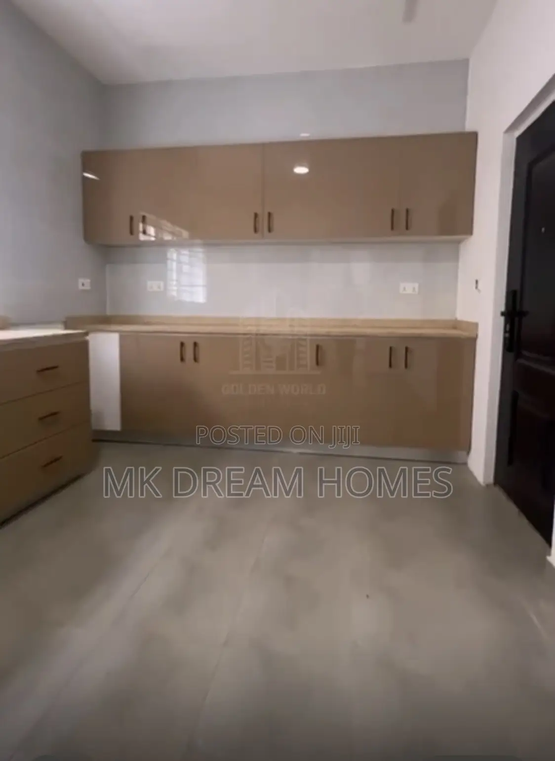 3bdrm House in Lake Side Estate for sale