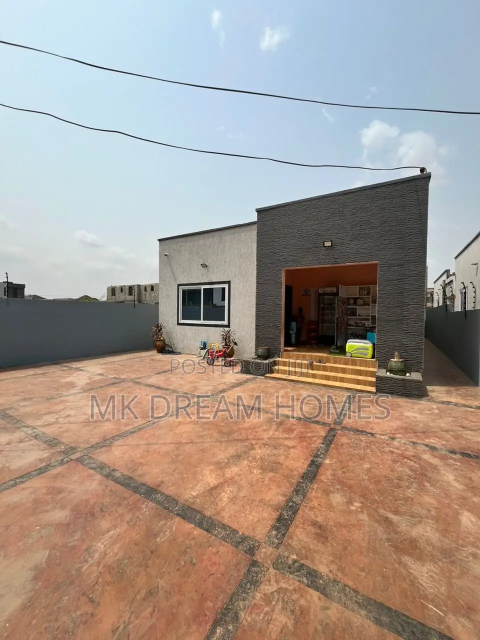 3bdrm House in Lake Side Estate for sale