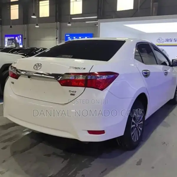 Toyota Corolla 2018 White