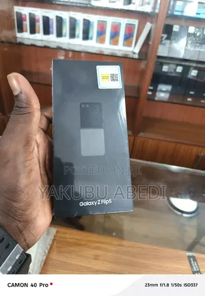 New Samsung Galaxy Z Flip5 256 GB Black