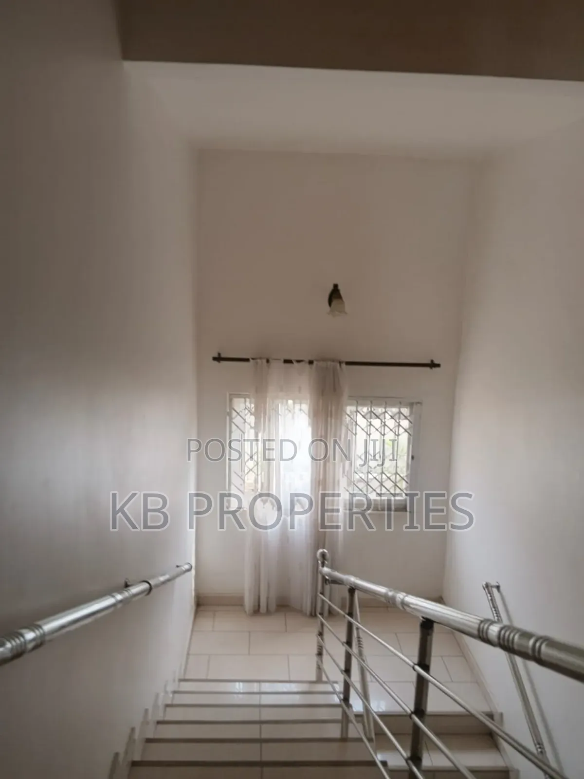 6bdrm House in Kb Properties, Spintex for sale