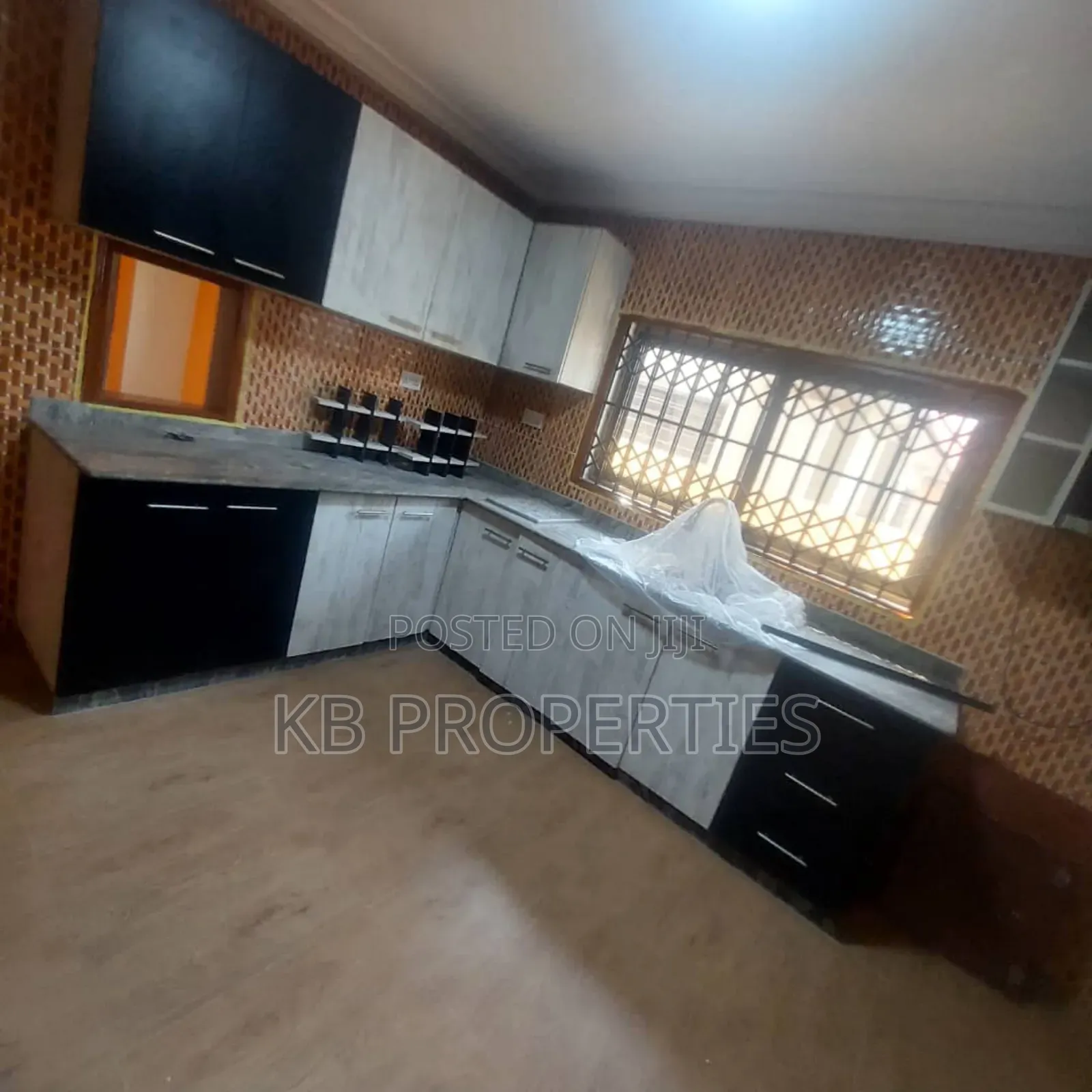 3bdrm House in Kb Properties, Spintex for rent