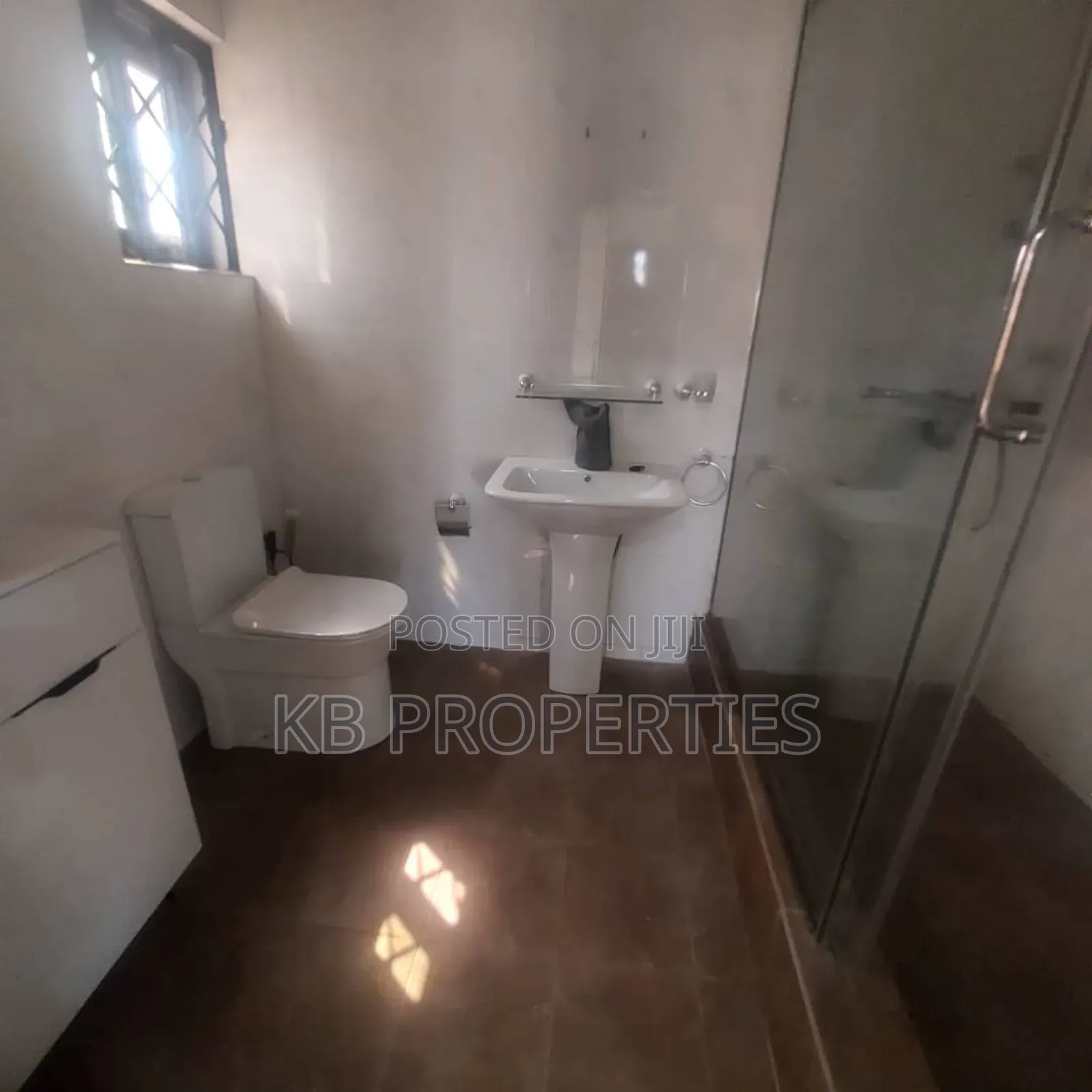 3bdrm House in Kb Properties, Spintex for rent