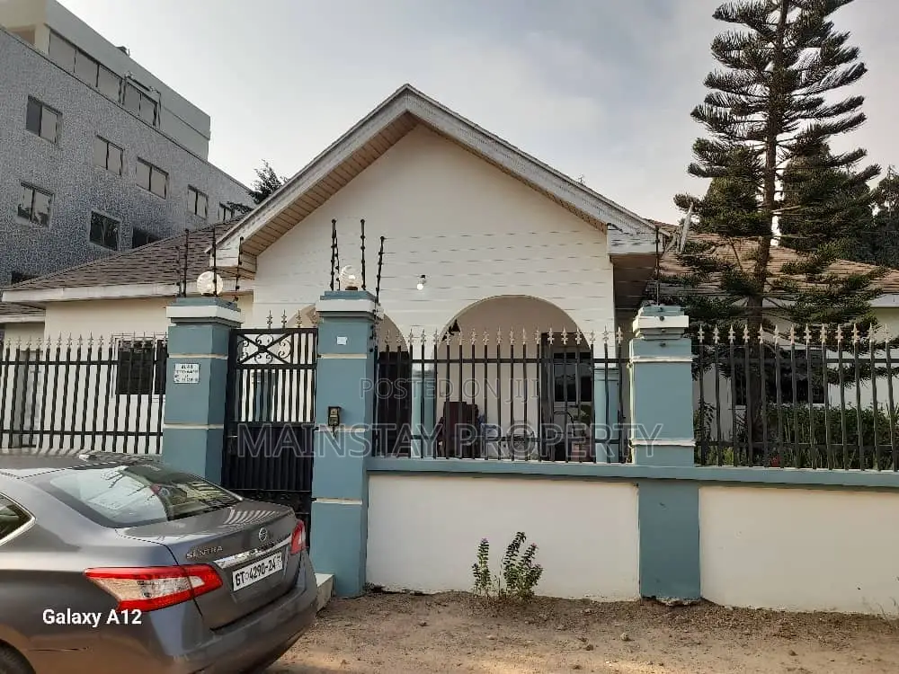 3bdrm House in Teshie for rent