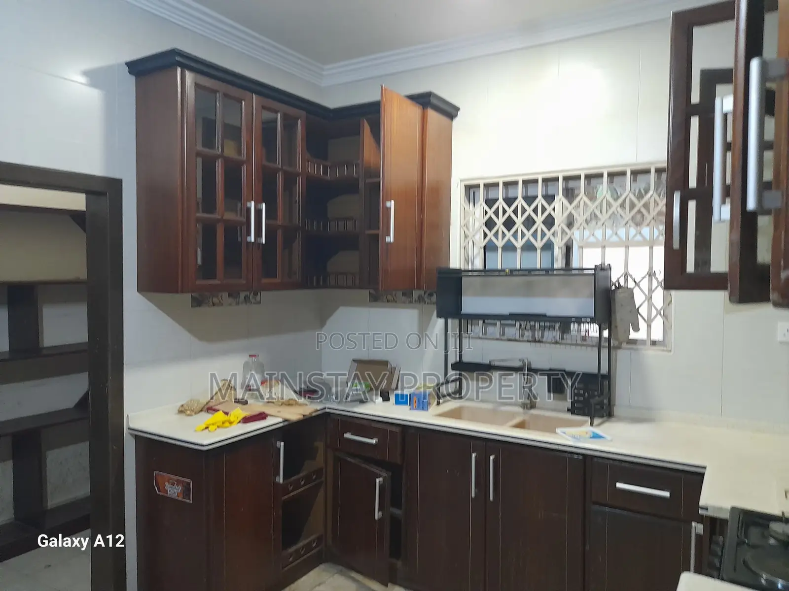 3bdrm House in Teshie for rent