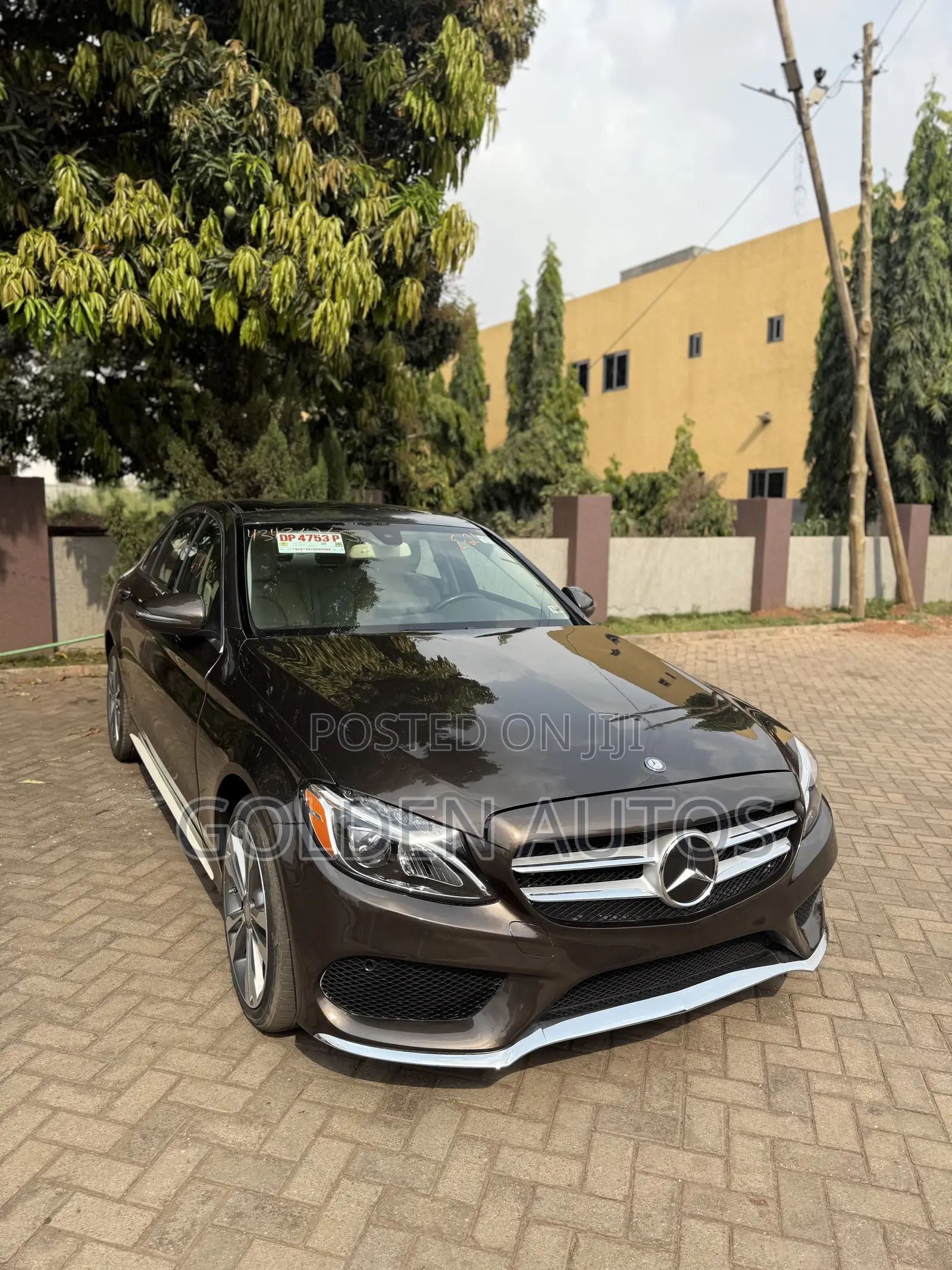 Mercedes-Benz C300 Luxury 4matic Sedan AWD (2.0L 4cyl 7A) 2017 Brown