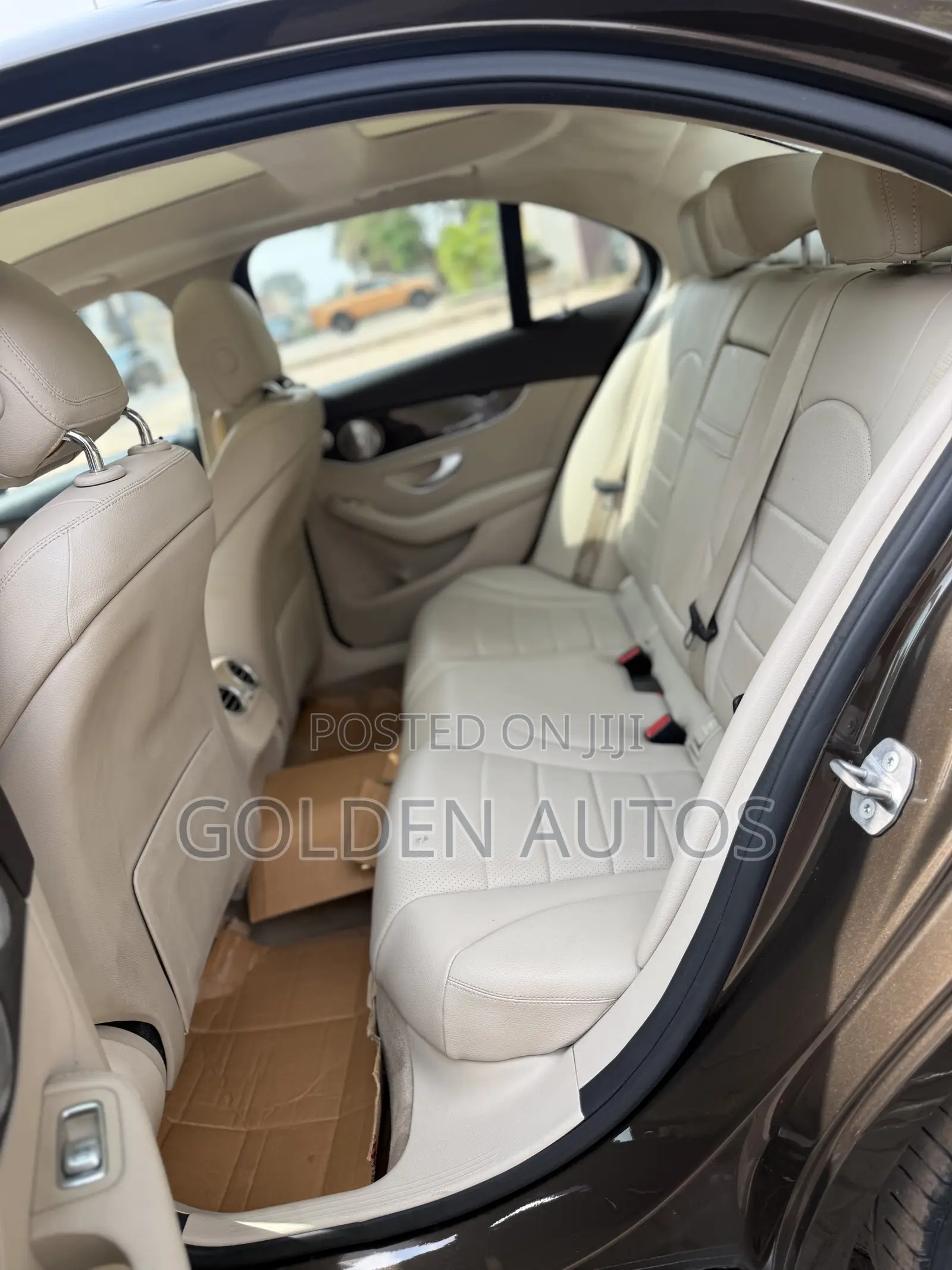Mercedes-Benz C300 Luxury 4matic Sedan AWD (2.0L 4cyl 7A) 2017 Brown