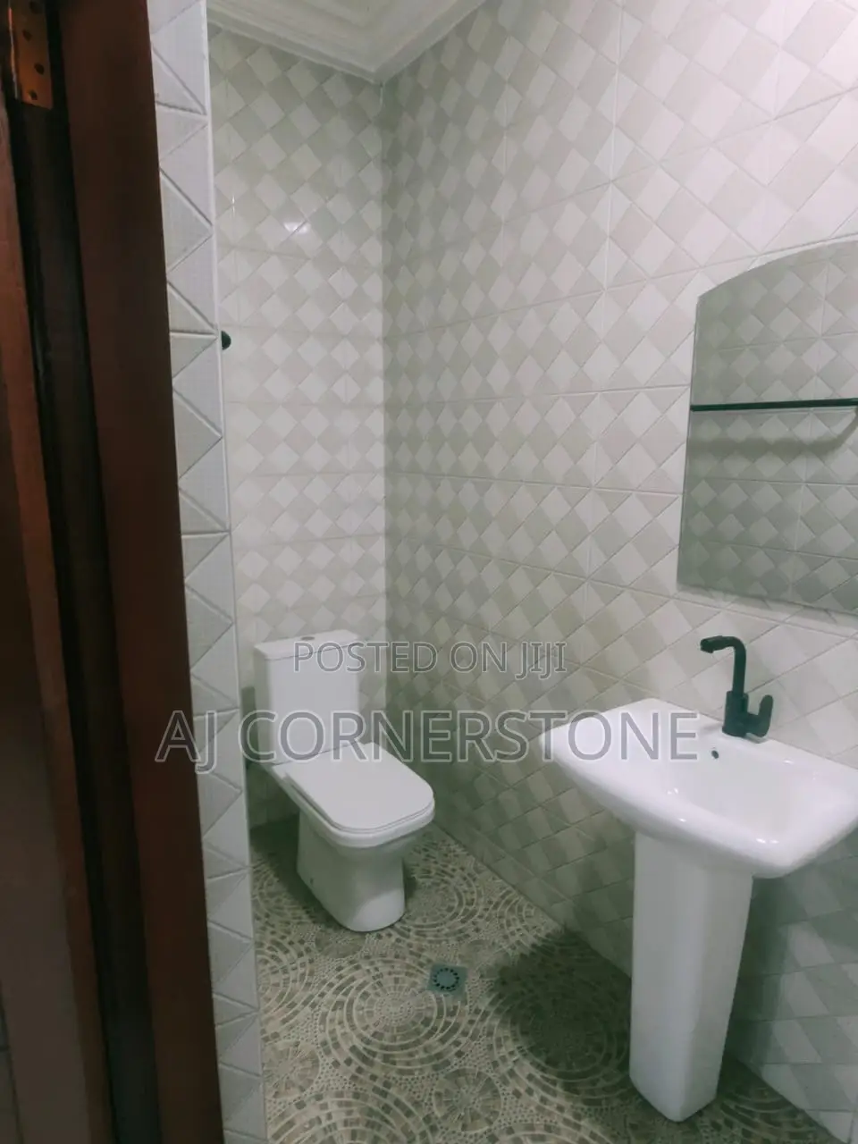2bdrm Apartment in Pokuase for rent