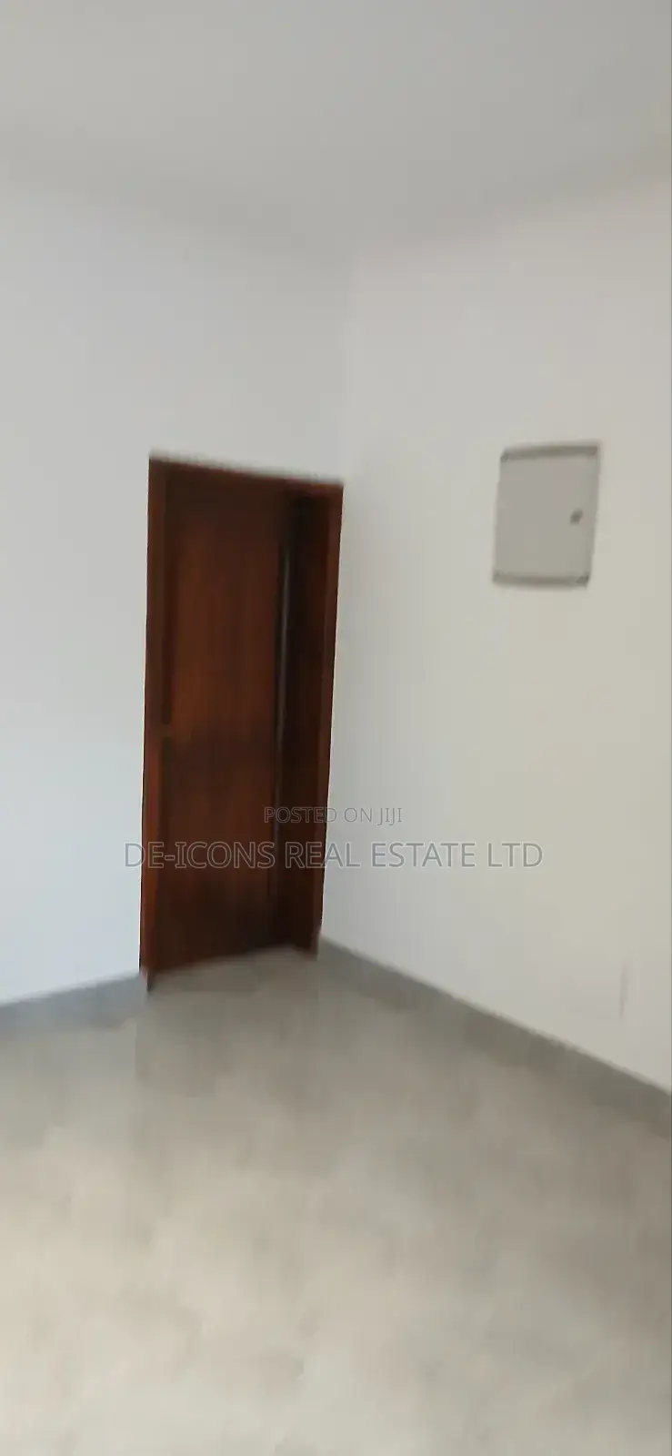 2bdrm Apartment in De-Icons Real Estate, Ga South Municipal for rent