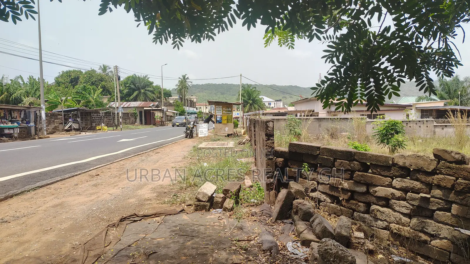 VOLTA REGION, (HO) _ 1 Plot Commercial Land