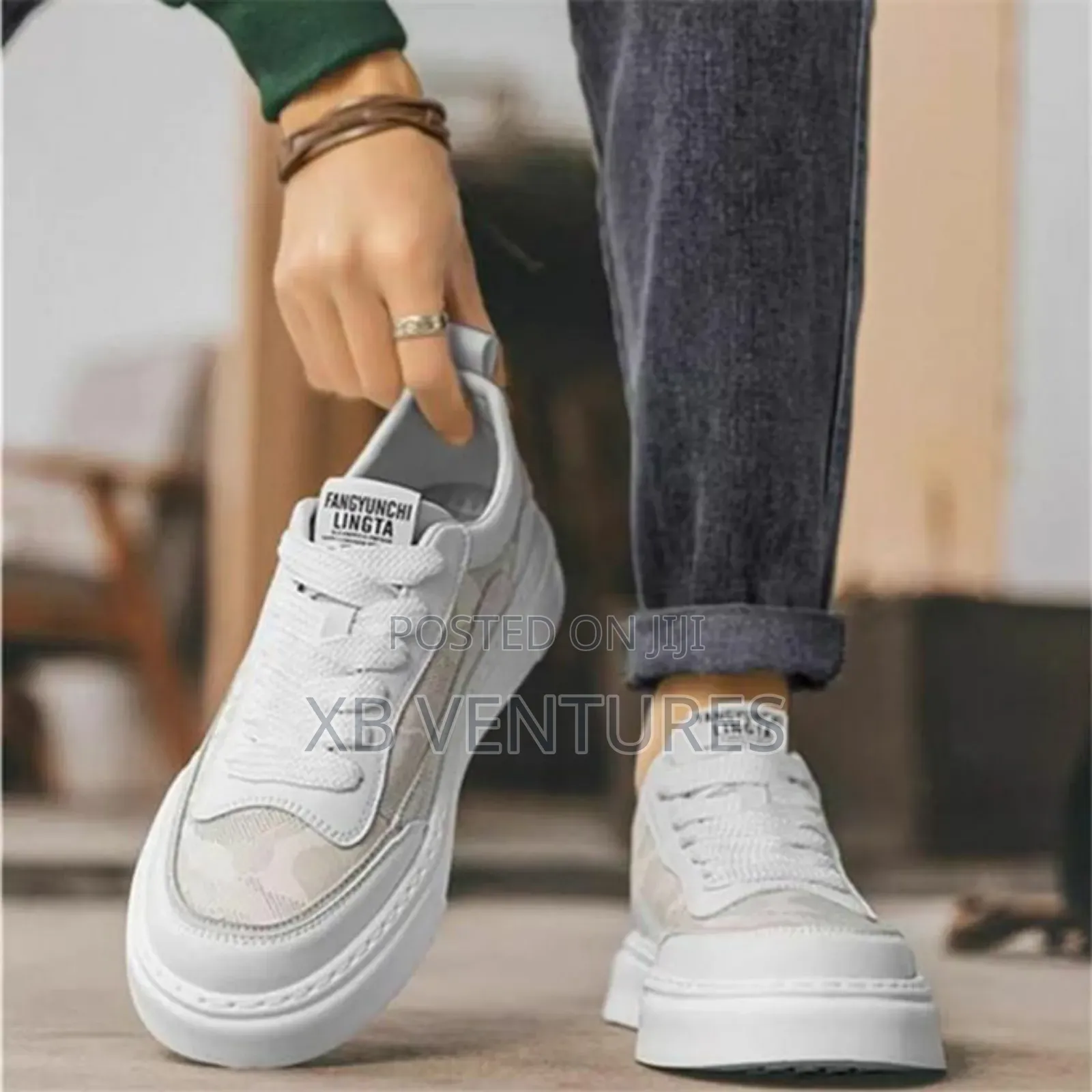 Trend Hundred
Clean Style Men Sneakers