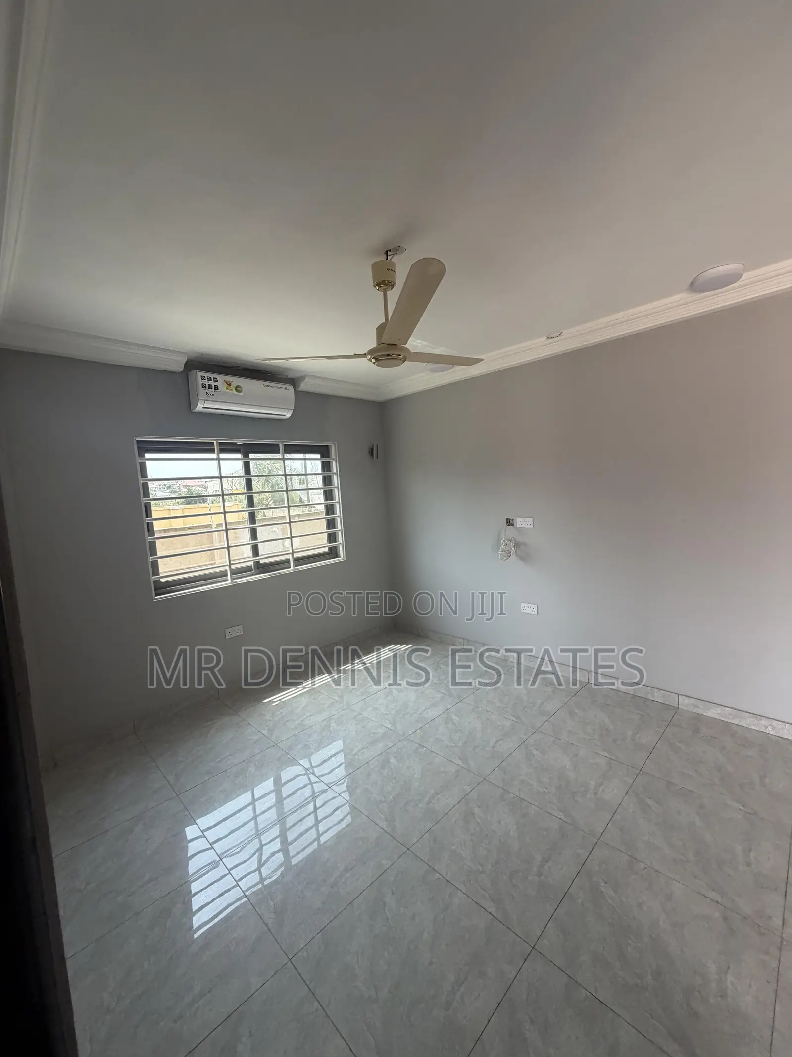 3bdrm Apartment in Westhills Mall for rent