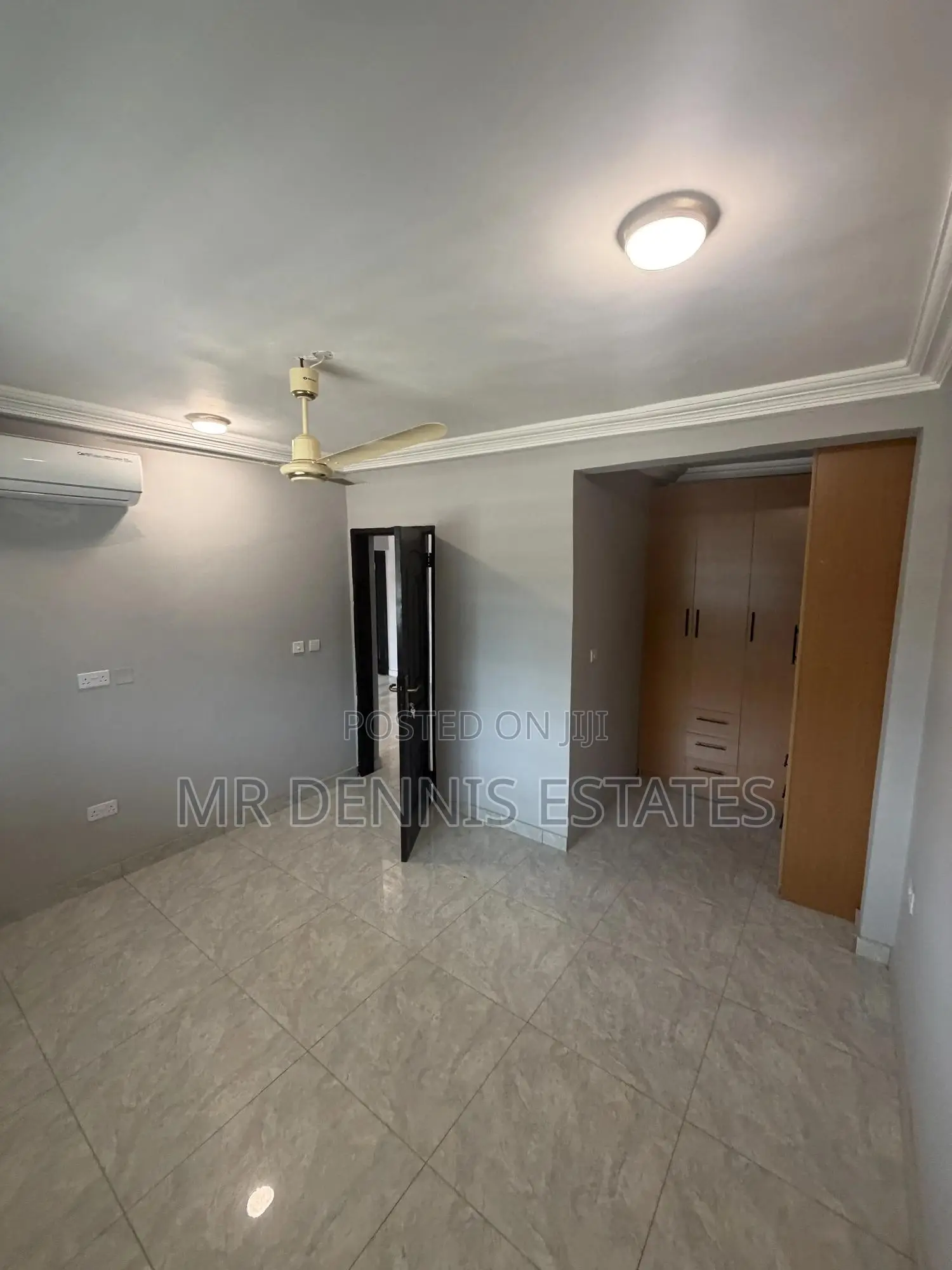 3bdrm Apartment in Westhills Mall for rent