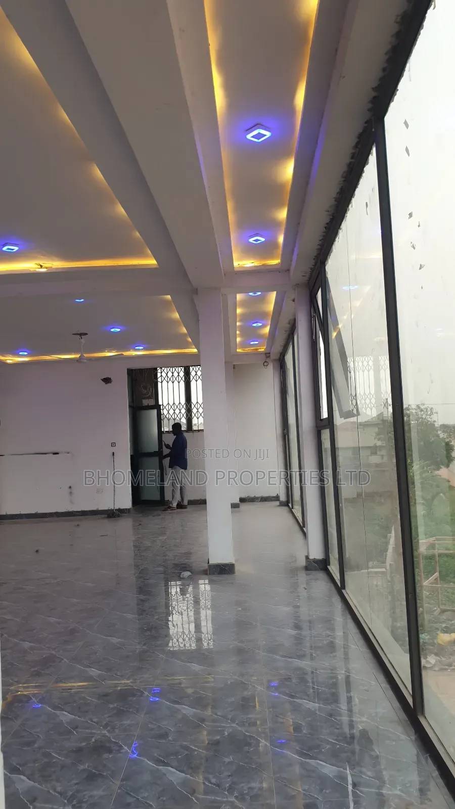 Shop/Office Space for Rent at Community 25