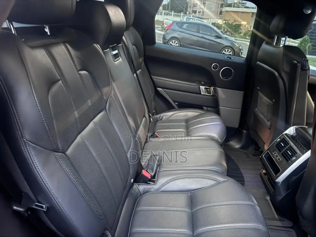 Land Rover Range Rover Sport HSE 4x4 (3.0L 6cyl 8A) 2016 Black