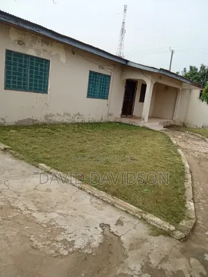 3bdrm House in 3 Bedroom House, Tema Metropolitan for sale