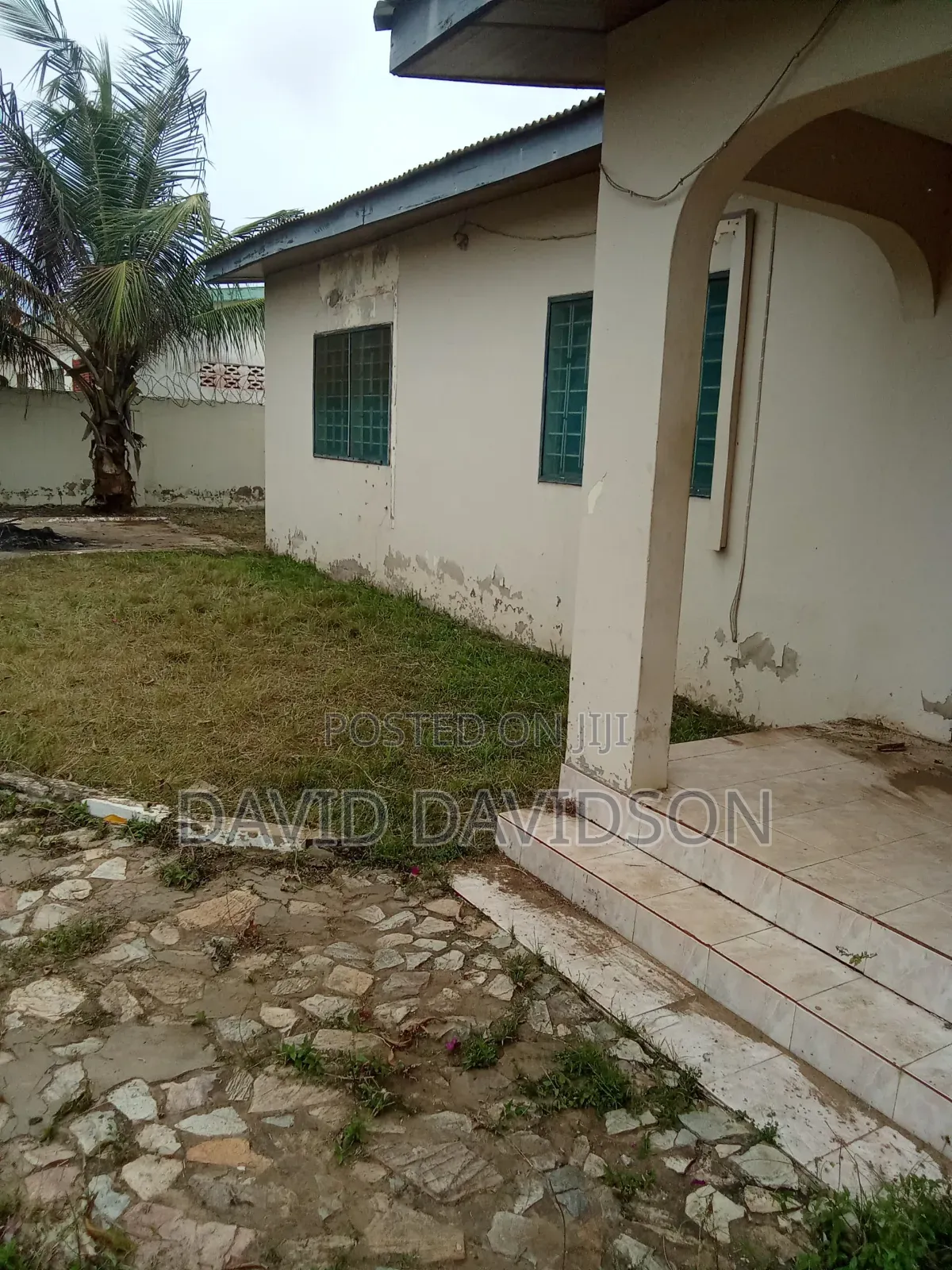 3bdrm House in 3 Bedroom House, Tema Metropolitan for sale