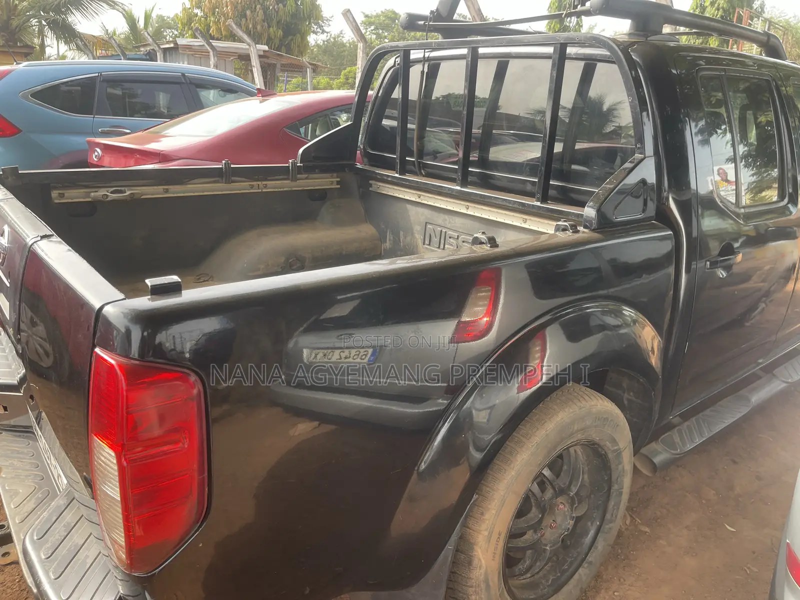 Nissan Navara 2010 Black