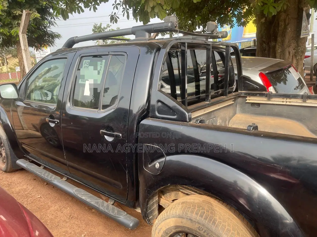 Nissan Navara 2010 Black