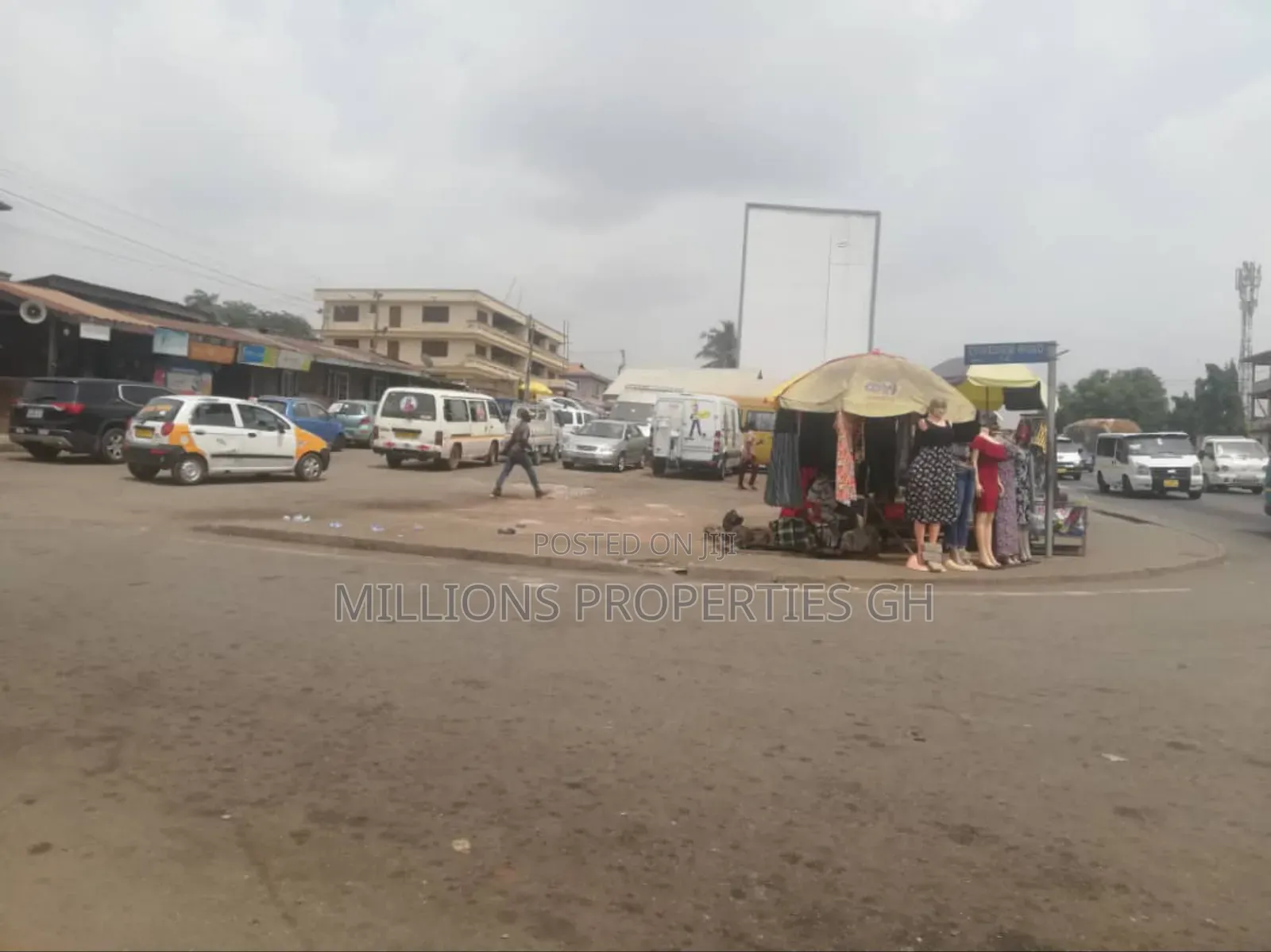 Land 4sale Kumasi -Oforikrom Junction