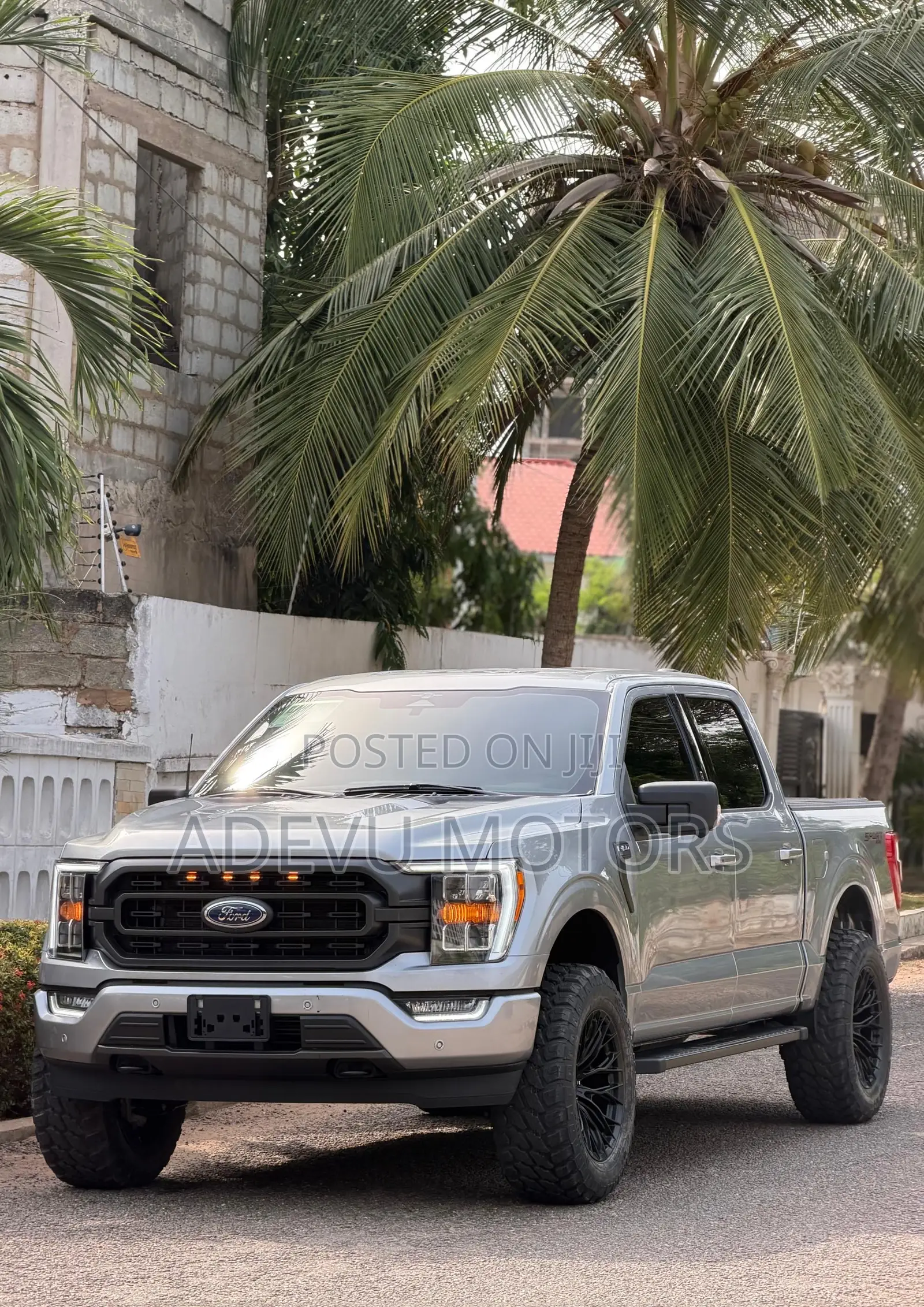 Ford F-150 XLT 2023 Silver