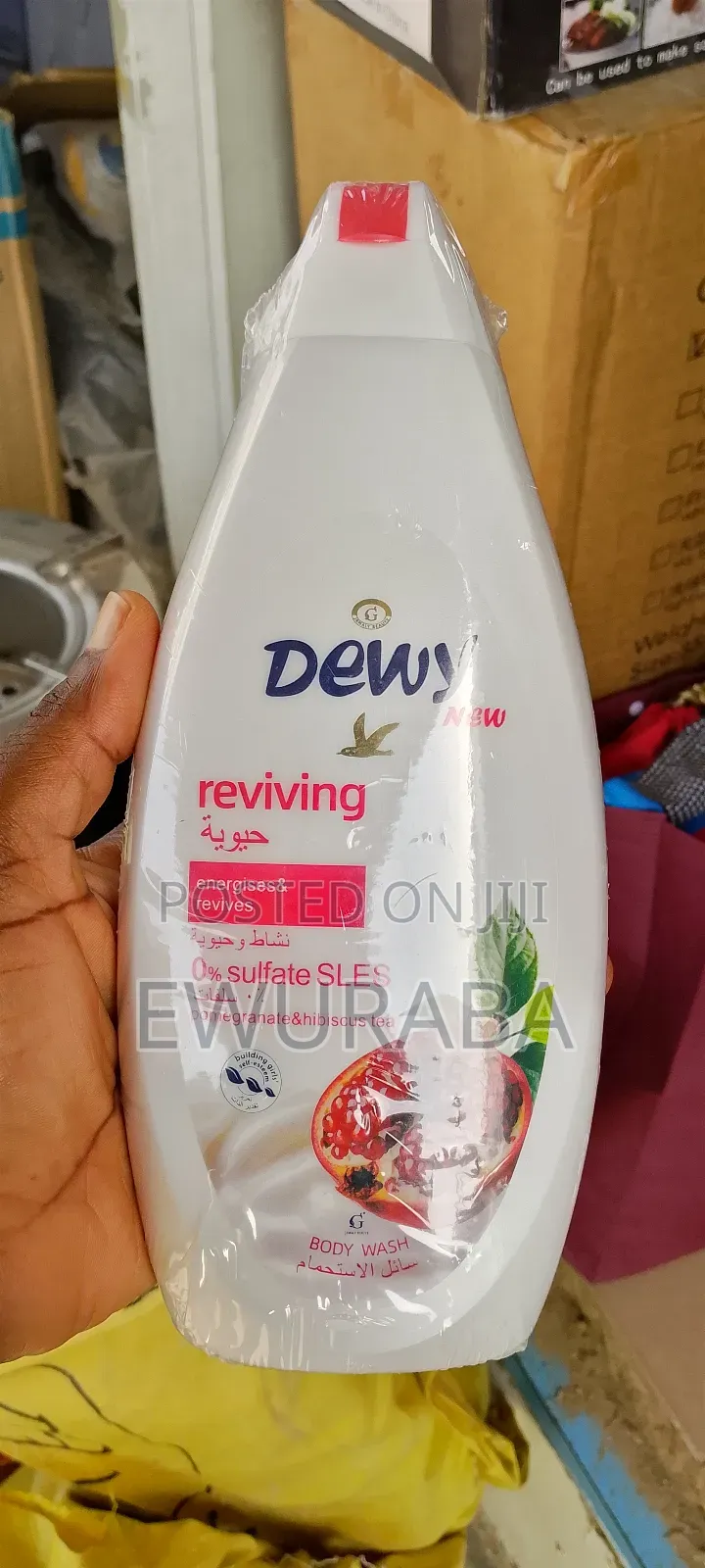 Dewy Rejuvenating Plant Based Body Wash