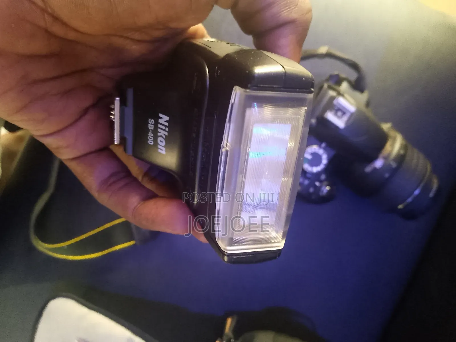 Nikon D3100 and Flash Light