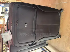 Quality Single Extra Large 32 Inches Fabric Traveling Bag.