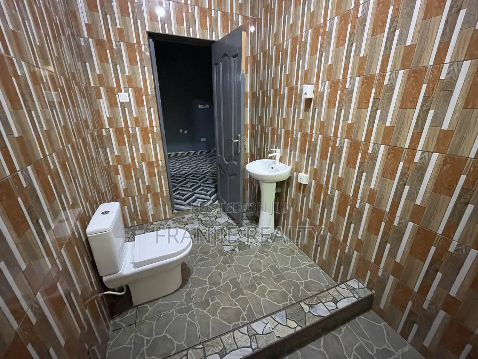 1bdrm Apartment in Franjie Realty, Weija for rent