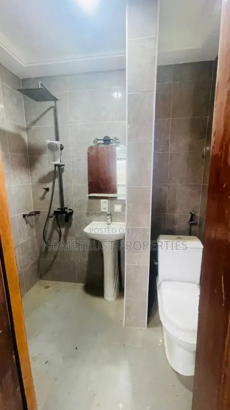 4bdrm Apartment in Hometrust Properties, Pokuase for rent