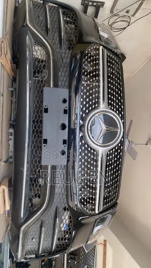 Gle 450 Coupe Front Cut