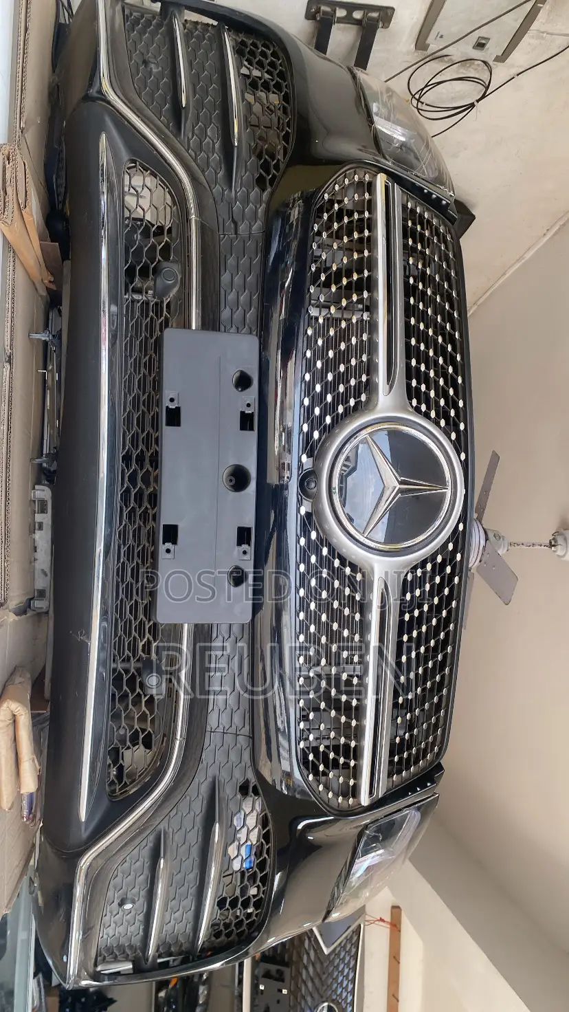 Gle 450 Coupe Front Cut